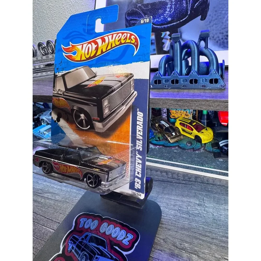 Hot Wheels 2011 83 Chevy Silverado racing black